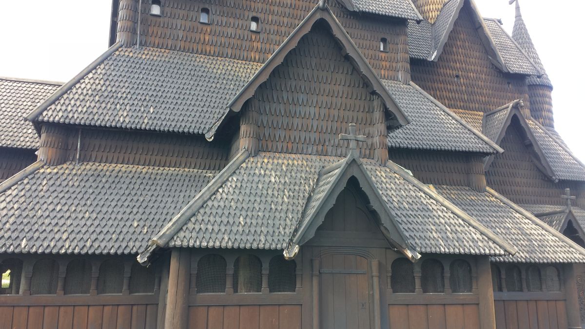 A la découverte de la plus grande église en bois debout de la Norvège : Heddal stavkirke
