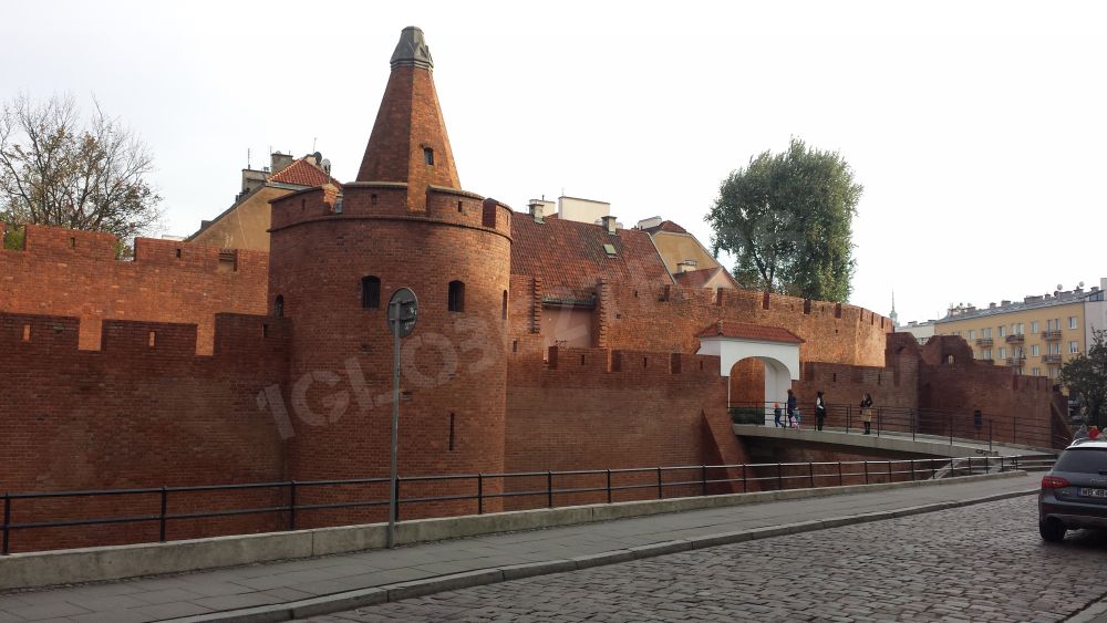 les remparts de la vieille ville de Varsovie